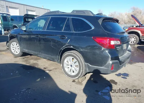 2018 Subaru Outback 2.5I Premium z USA, uszkodzony, nr VIN 4S4BSAFC8J3279767